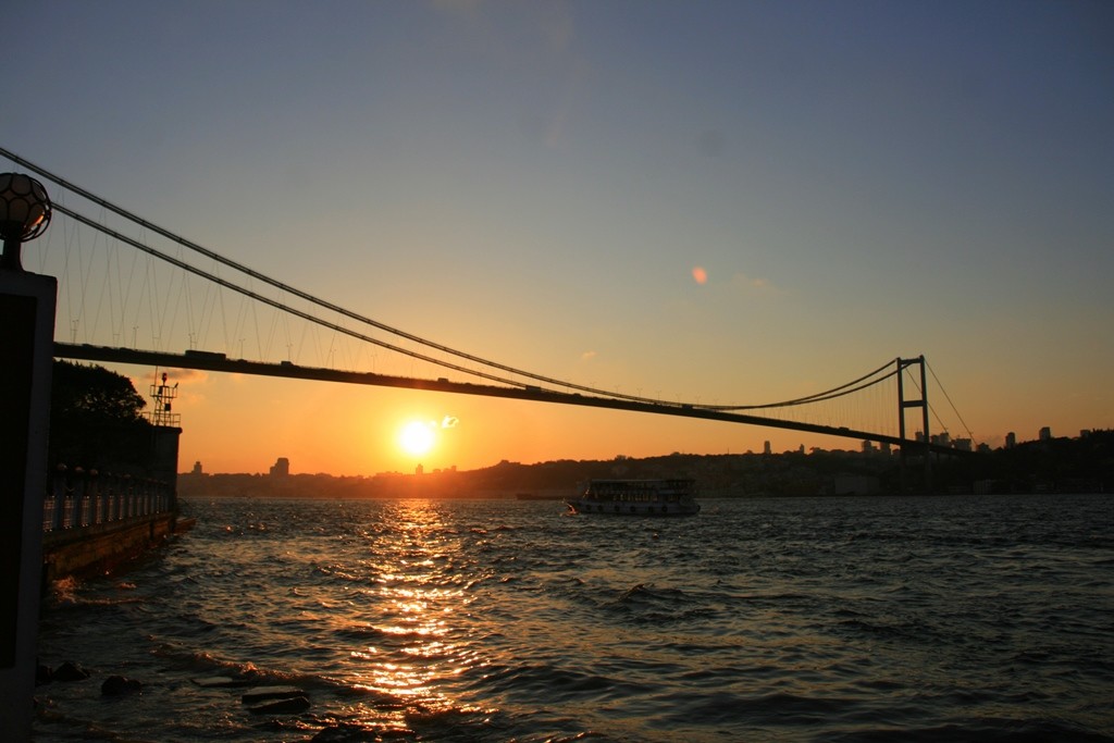 Sonnenuntergang am Bosporus