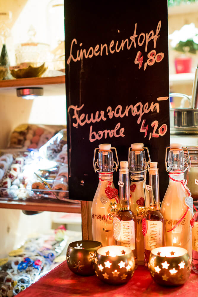 Punsch, Glühwein und Bowle. In Velden am Christkindlmarkt ist die Auswahl groß